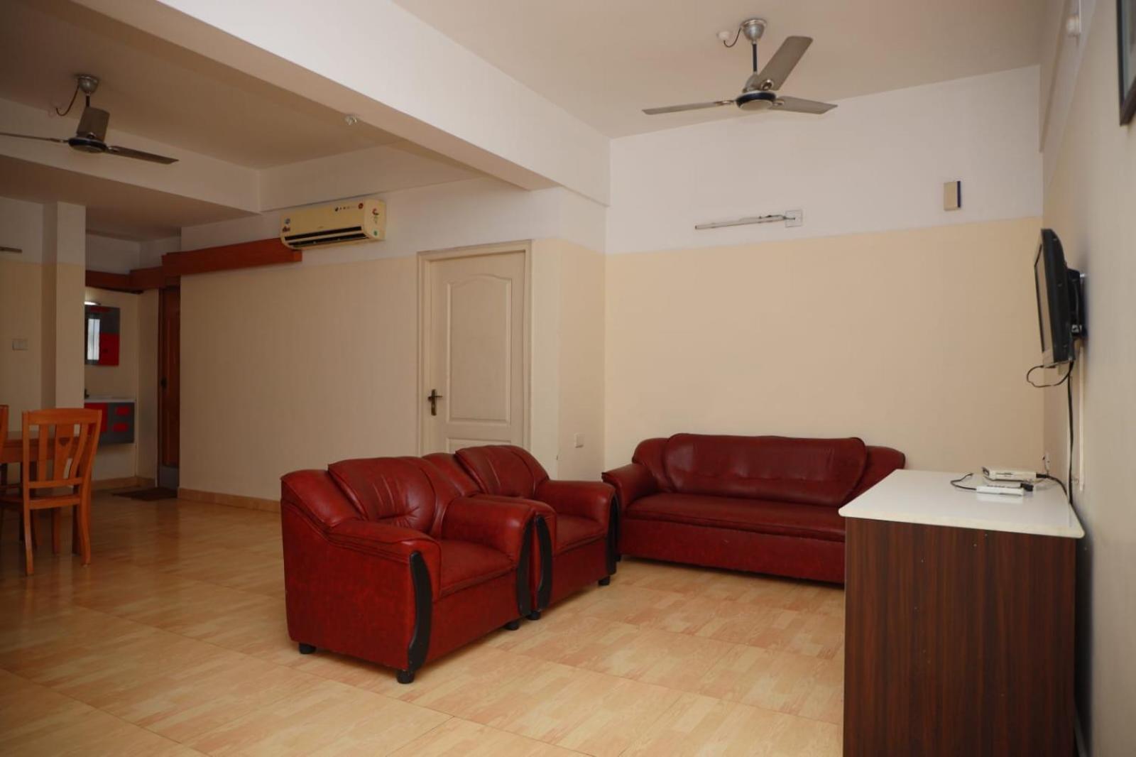 Trippapur Hotel Tayas מראה חיצוני תמונה