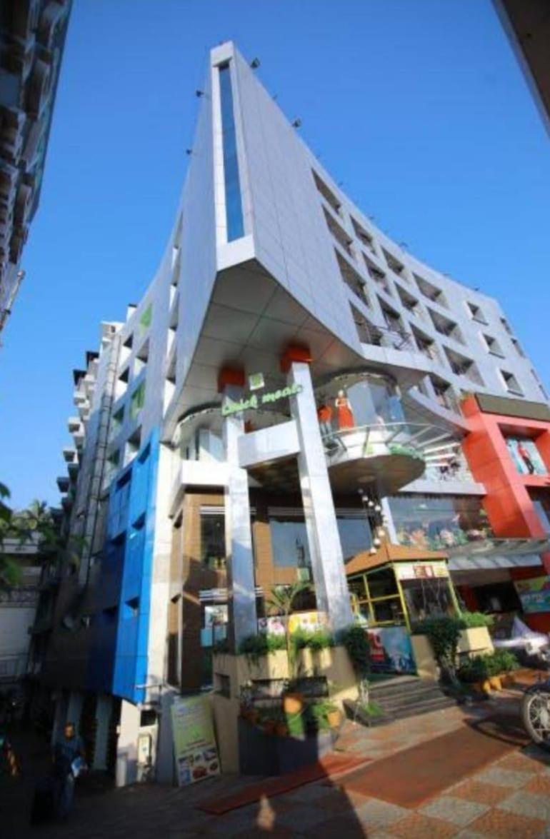 Trippapur Hotel Tayas מראה חיצוני תמונה